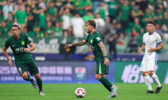 中超联赛：北京国安憾负上海申花，塞蒂恩这是在下了一步错棋？