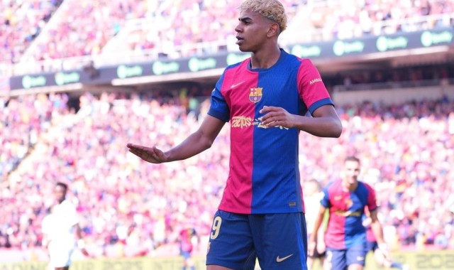 赛季四杀！西甲-姆巴佩戴帽拉菲2球 巴萨4-3皇马7分领跑