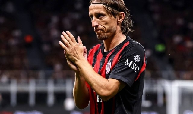 意甲争冠分析：国米那不勒斯尤文图斯被看好，AC米兰只能争四！