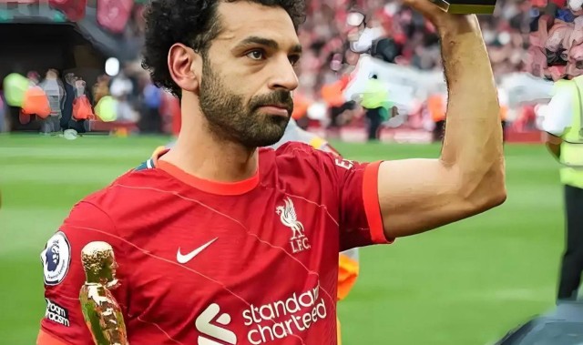 卡福盛赞萨拉赫：当今足坛最佳球员，若换作梅西或许能夺金球