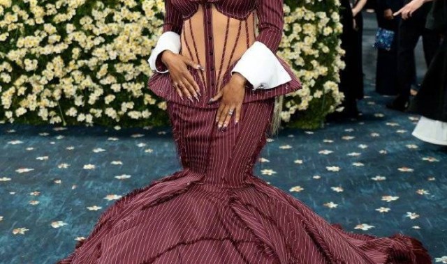 詹姆斯因左膝内侧副韧带扭伤 缺席今年的Met Gala