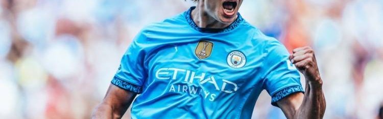 今日是哈兰德25岁生日，曼城社媒：祝我们的9号生日快乐🥳🩵