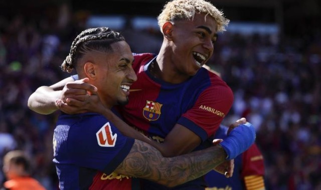 世体：巴萨计划在西甲夺冠后举行游行庆祝活动