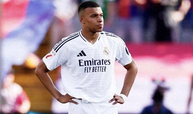 西甲最佳阵容揭晓：姆巴佩领衔，巴萨四将入选，维尼修斯遗憾落选