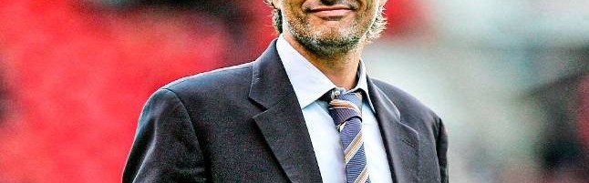 比肩穆里尼奥！阿莫林晋级决赛，曼联队史第2人，夺冠才有钱重建