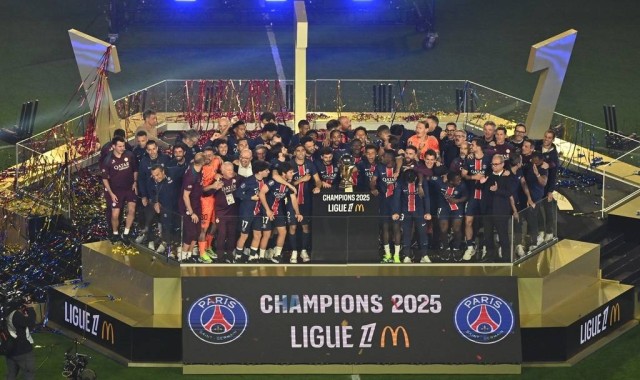 法甲大结局：巴黎领先19分夺冠收官 还将决定里昂命运