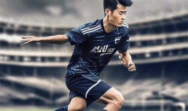 曼联2000万锁定法甲助攻王！谢尔基或成红魔复兴新核