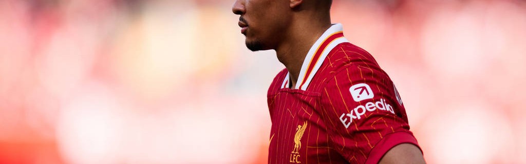 泪别安菲尔德！阿诺德皇马前夜，利物浦用冠军游行上演“完美告别”！