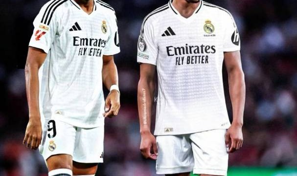 阿诺德想参加世俱杯，皇马不愿付转会费，“请求”利物浦免费放人