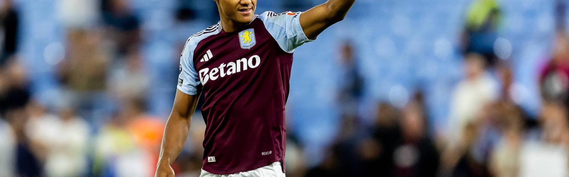 镜报：曼联和维拉谈过拉什福德&amp;沃特金斯互换，现在曼联仍关注他