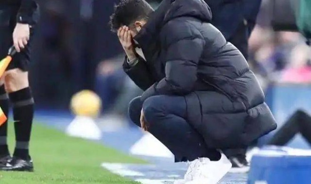 0转会费！曼联“亲手”踢出big6，2:0让喜鹊顶替自己进欧冠