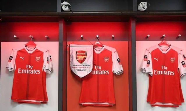 欧冠阿森纳和巴黎的比赛，阿森纳会大胜对手，直接结束欧冠悬念？