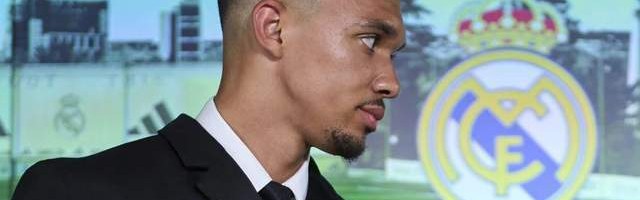 英格兰国脚阿诺德正式亮相皇马，即将开启他在西甲豪门的新篇章