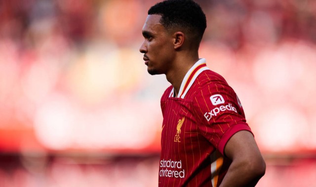 克洛普罕见发飙！利物浦太子爷阿诺德投皇马，安菲尔德嘘声震天！